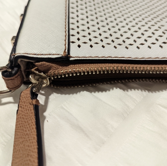 Guess cross body bag - Picture 9 of 12